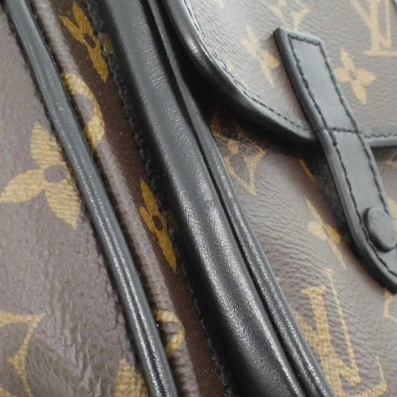 Túi đeo vai Louis Vuitton Monogram Macassar Christopher Wearable Wallet M69404 612661