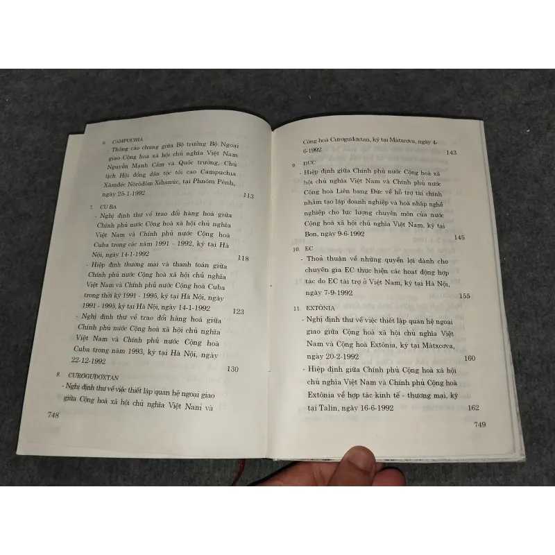 NIÊN GIÁM CÁC ĐIỀU ƯỚC QUỐC TẾ NƯỚC CỘNG HOÀ XÃ HỘI CHỦ NGHĨA VIỆT NAM KÝ NĂM 1992 701100