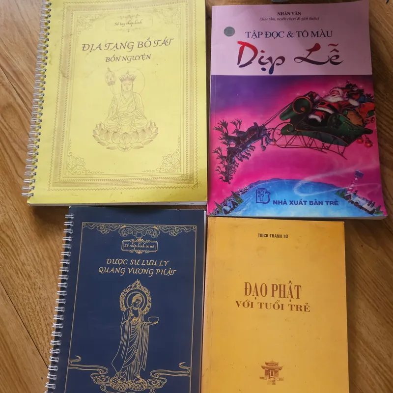 4q không trùng như hình (2q chép kinh)
 710535