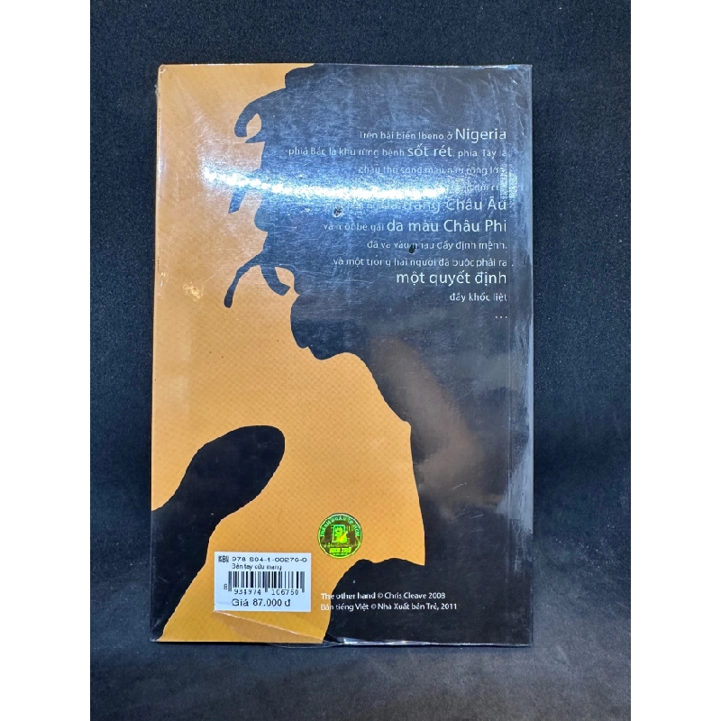 Bàn tay cứu mạng Chris Cleave New 95% SBM2703 450601