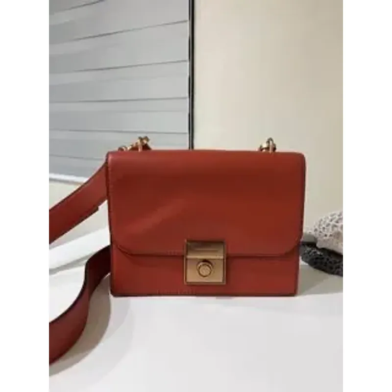 Túi Charles and Keith shoulder bag nâu da bò 393206