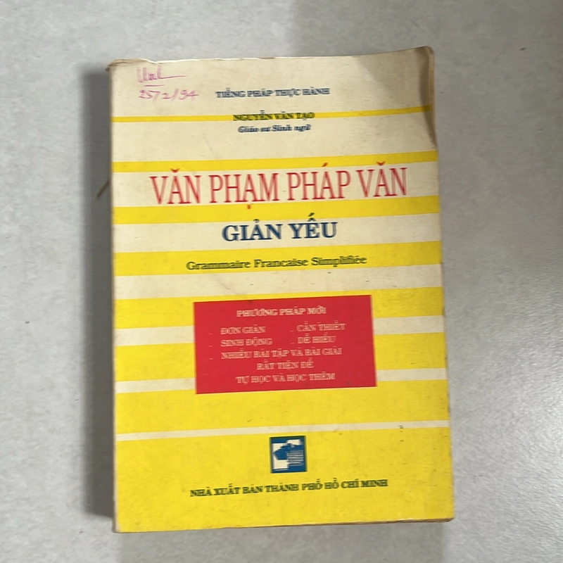 Sách học Tiếng Pháp 496177