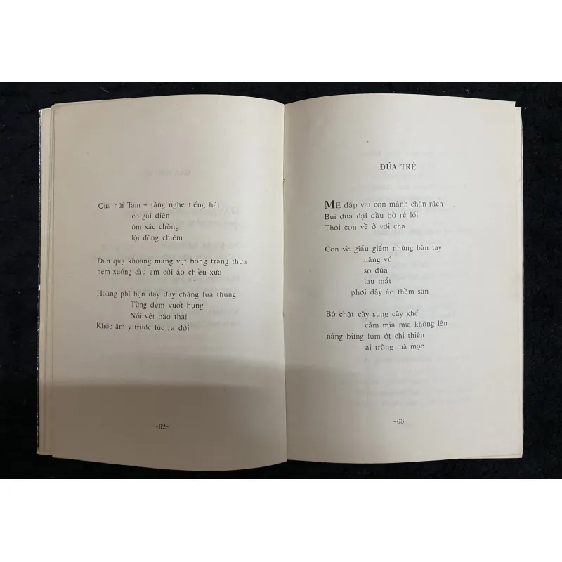 Về Kinh Bắc của nhà thơ Hoàng Cầm, nhà thơ nhân văn giai phẩm  1026514