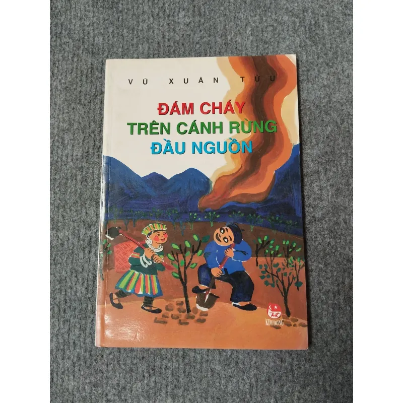 ĐÁM CHÁY TRÊN CÁNH RỪNG ĐẦU NGUỒN 720699
