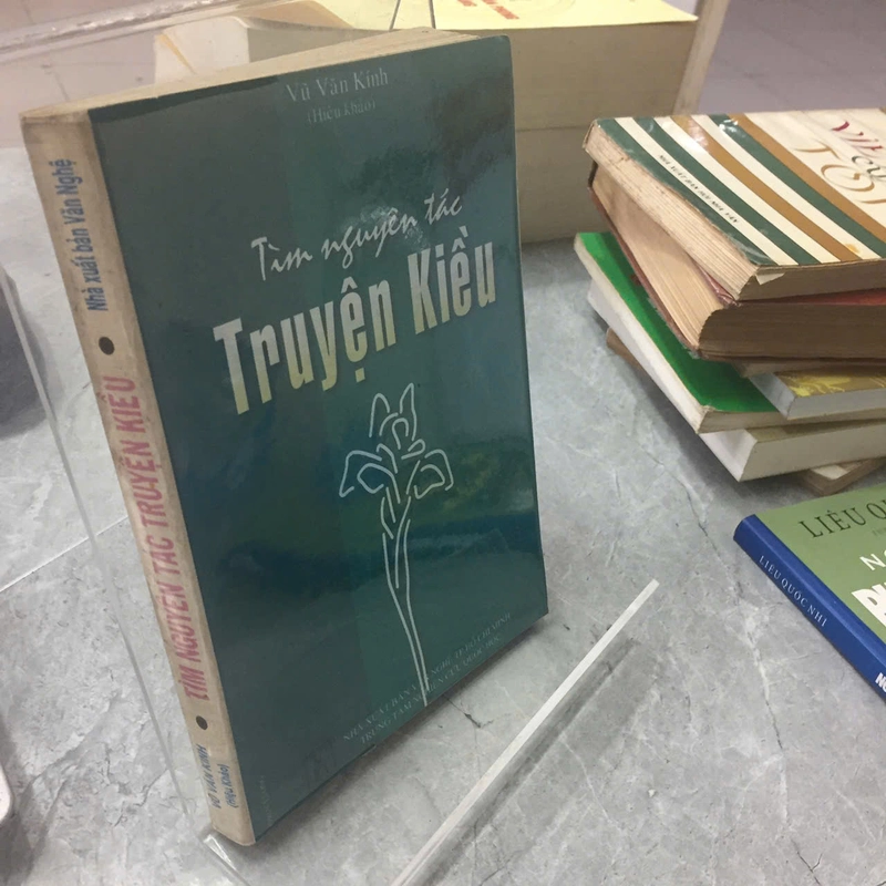 TÌM NGUYÊN TÁC TRUYỆN KIỀU 507533