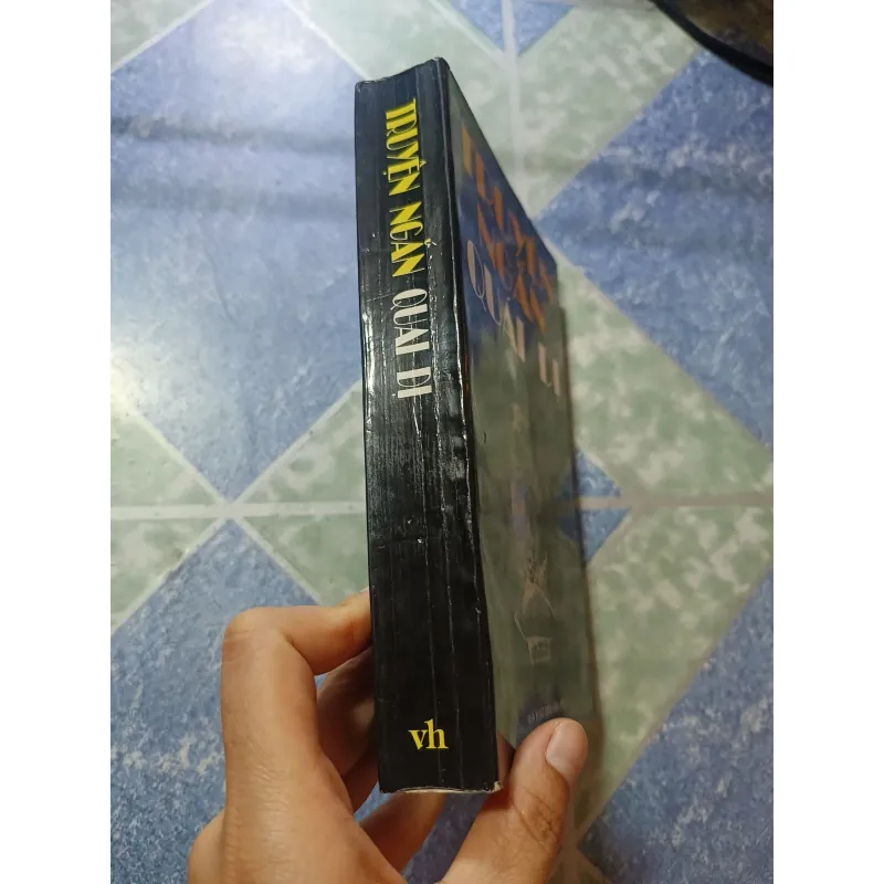 Truyện ngắn quái dị 975064