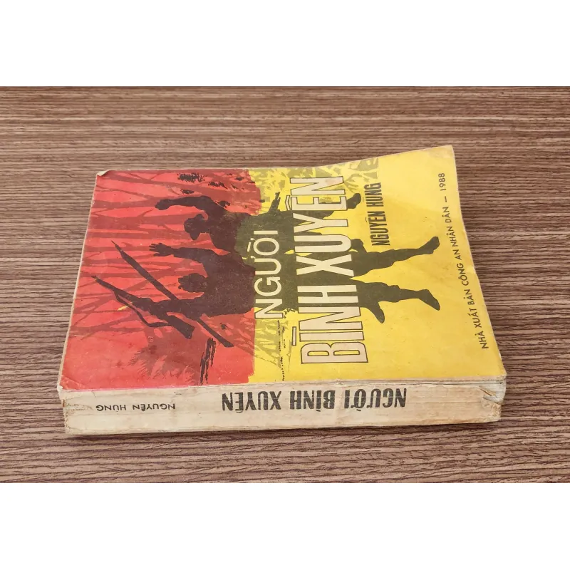 Tiểu thuyết NGƯỜI BÌNH XUYÊN - 403 trang (Tác giả: Nguyên Hùng) 761564