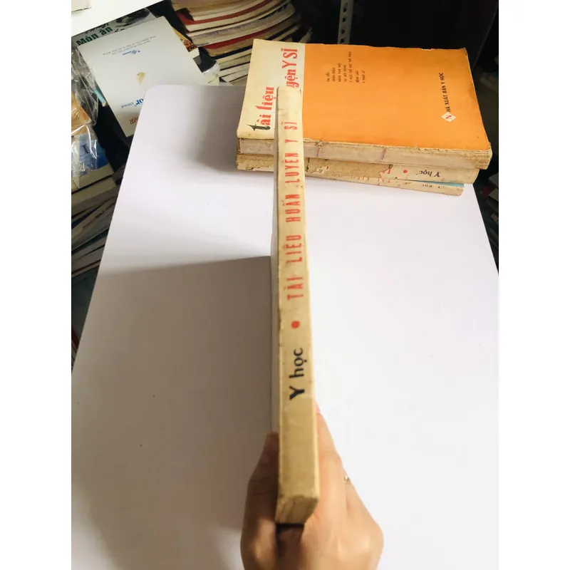 TÀI LIỆU HUẤN LUYỆN Y SĨ - sách khổ to  - triệu chứng học ( nội,ngoại khoa, bệnh học nội)  700936