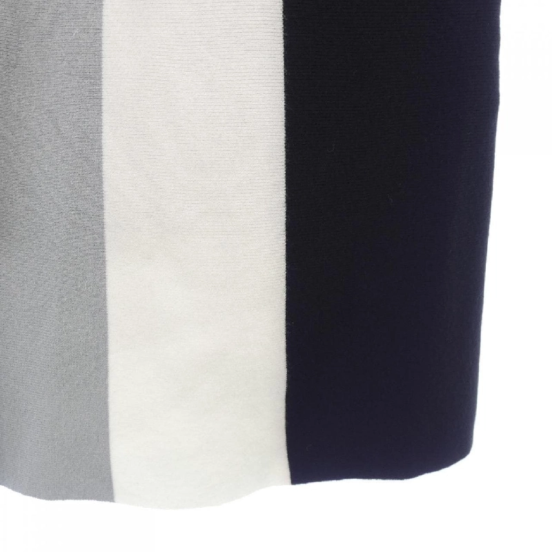 EPOCA Skirt - Hàng hiệu Authentic 813668