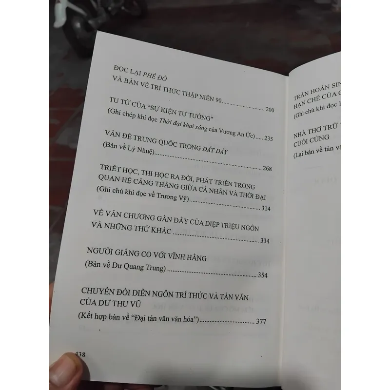 Văn học đương đại Trung Quốc tác giả và luận bình 703693