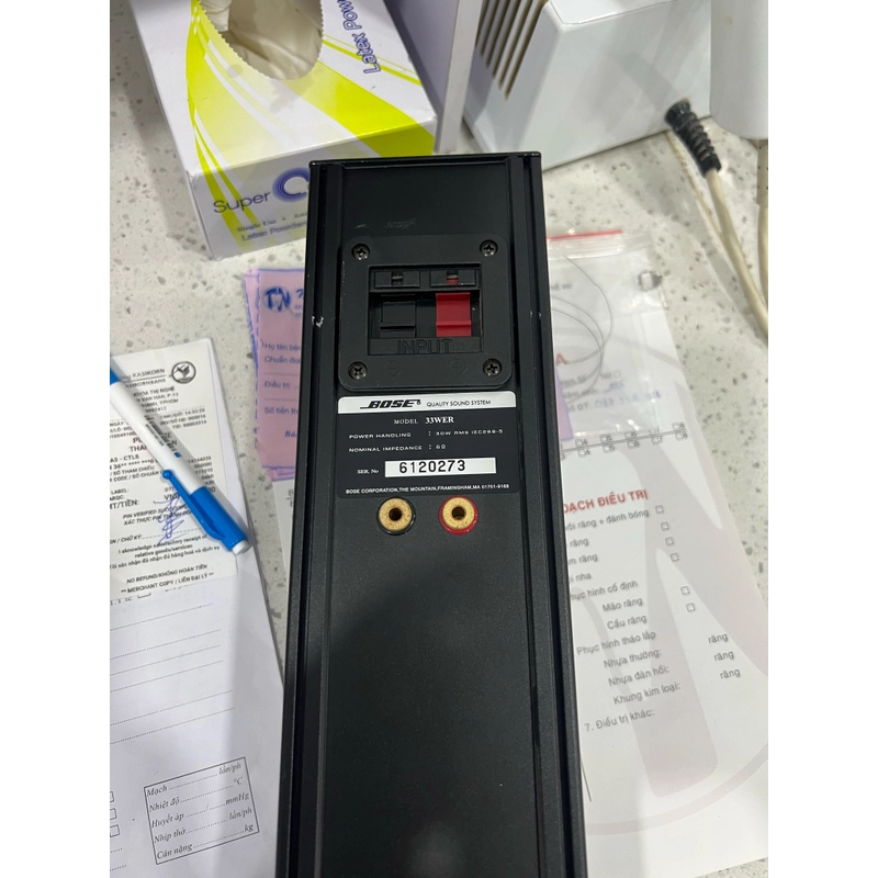 LOA BOSE , còn như mới , có giá treo  518292