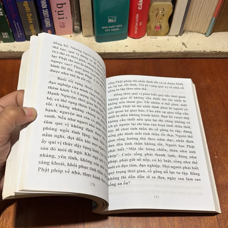 Làm Thế Nào Để Tiêu Trừ Nghiệp Chướng, Thắng Tiến Đến Thành Phật - Thích Minh Kiết - 2010 791455