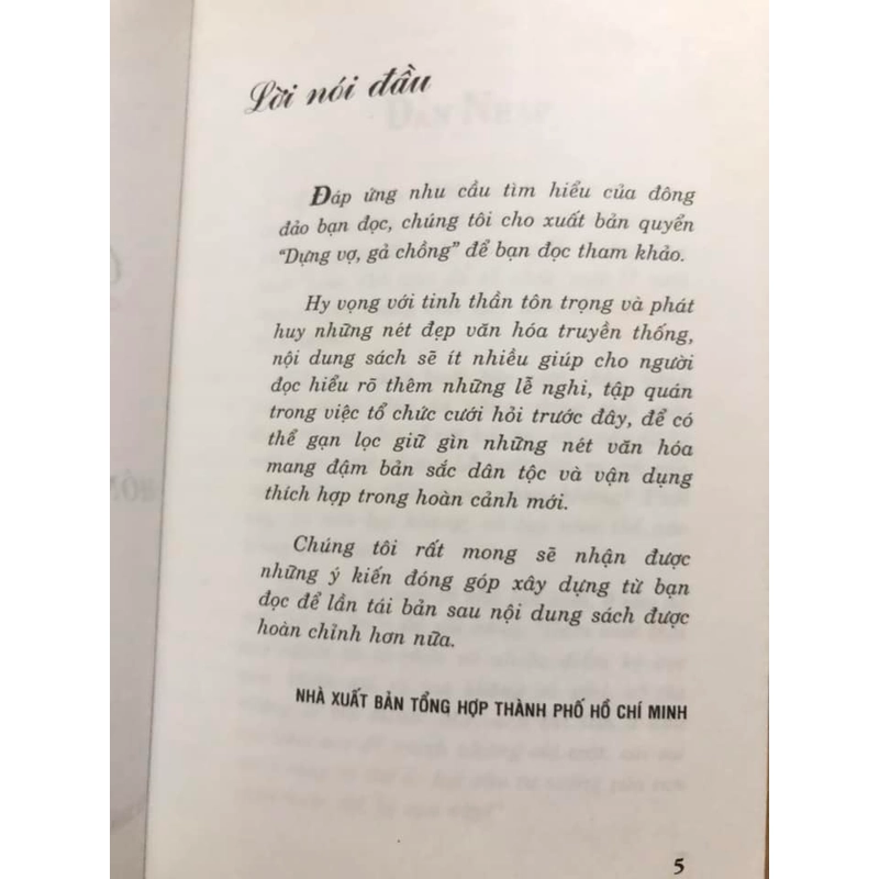 Sách Dựng vợ gả chồng: Hôn lễ và nghi thức Phạm Côn Sơn 306668