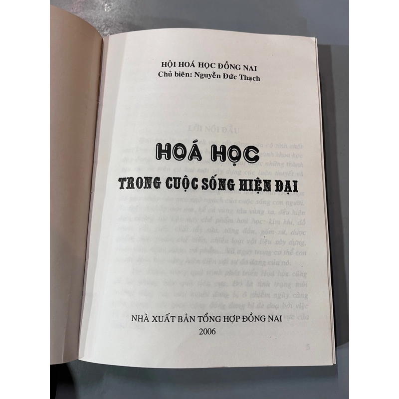 HOÁ HỌC TRONG CUỘC SỐNG HIỆN ĐẠI 384995