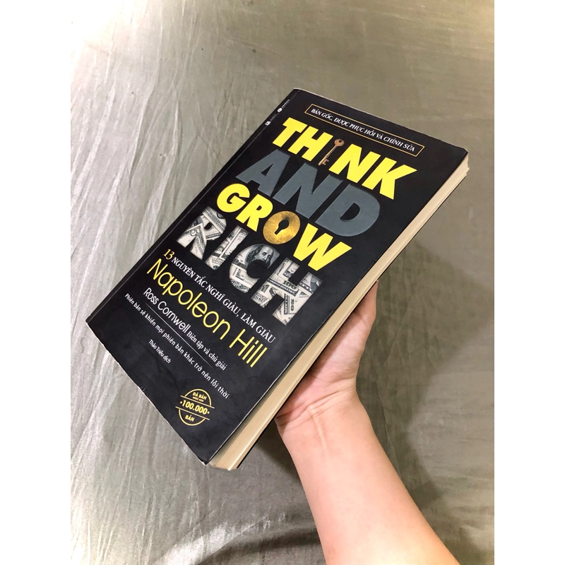 Cuốn sách “Think and Grow Rich” Napoleon Hill 502086
