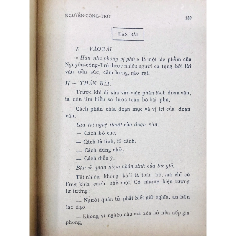 Luận đề về Nguyễn Công Trứ - Văn Hải & Vũ Tường Khanh 126338