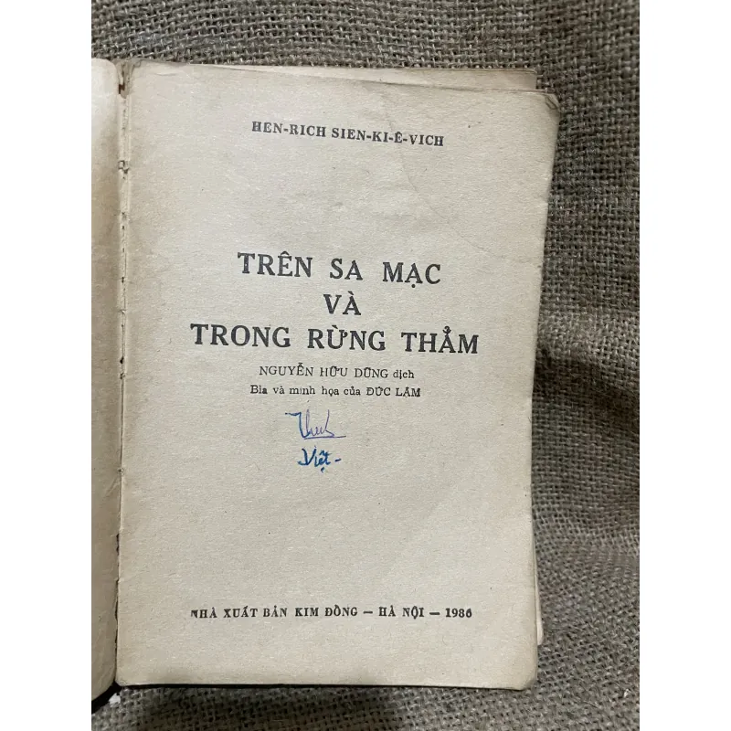 Trên sa mạc và trong rừng thẳm - NXB Kim đồng  934156