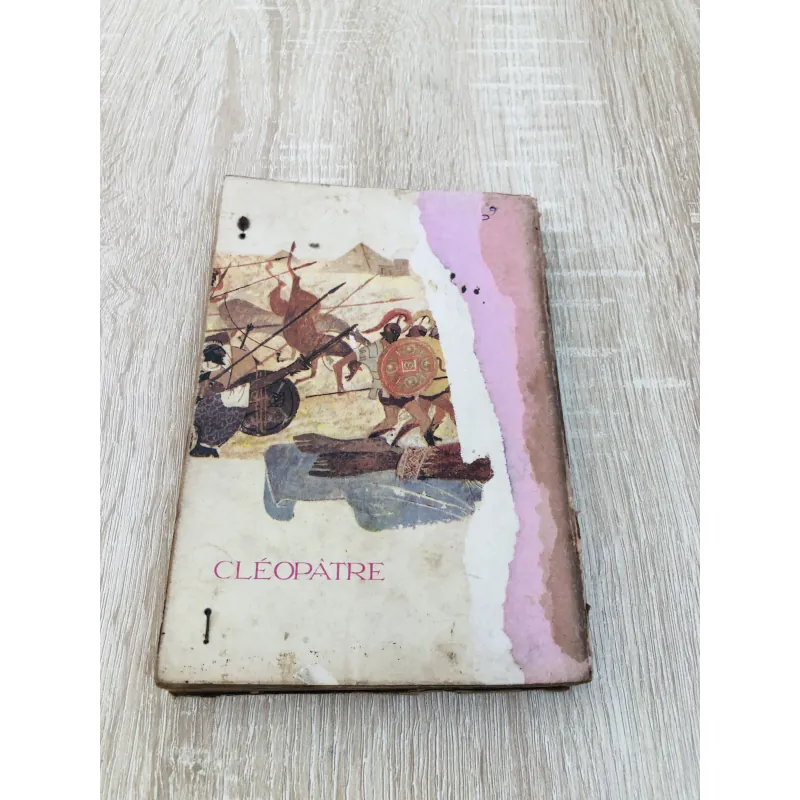 NỮ HOÀNG AI CẬP  961420