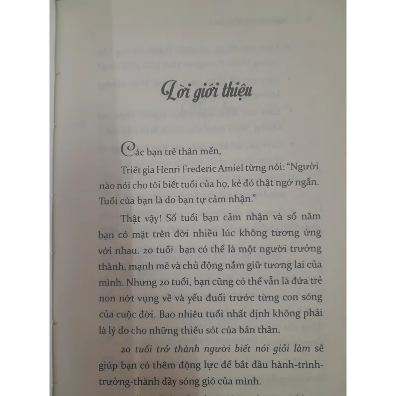 20 tuổi trở thành người biết nói giỏi làm. Alpha Books biên soạn 590144