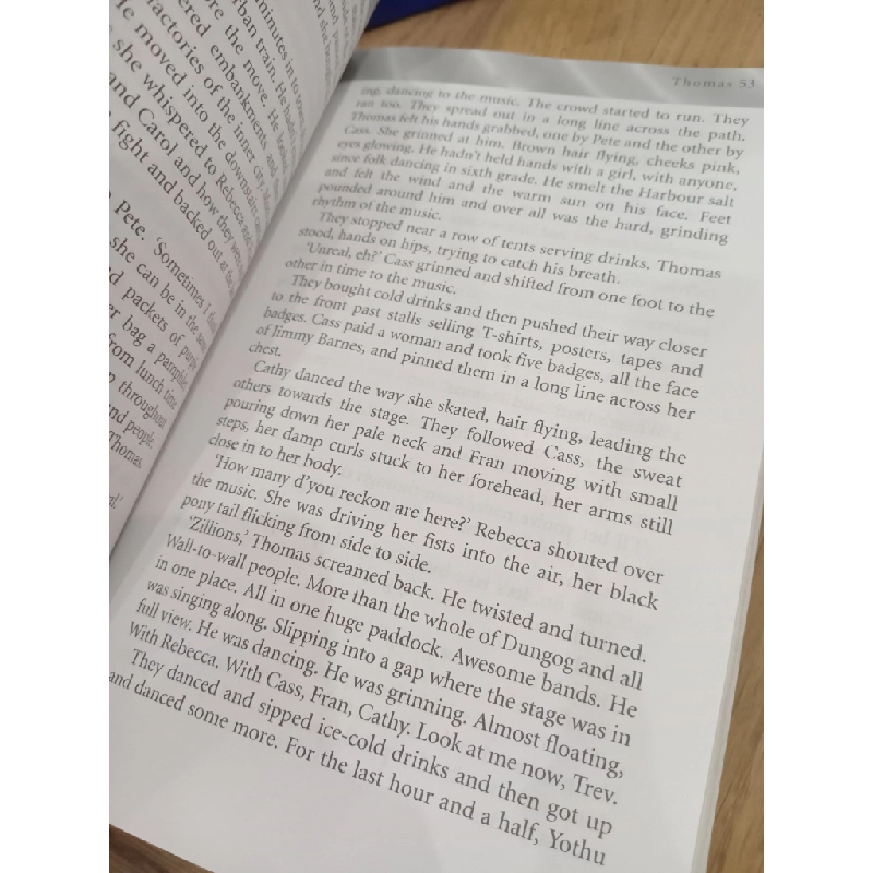 The champion & other stories - Helen Sykes 553075