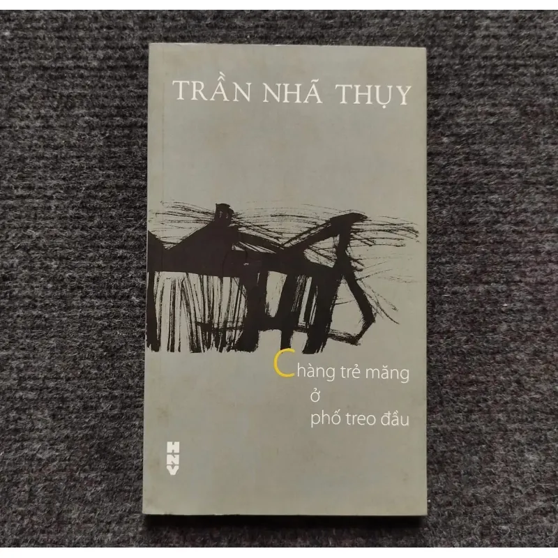 Chàng trẻ măng ở phố treo đầu- Trần Nhã Thụy  1023143