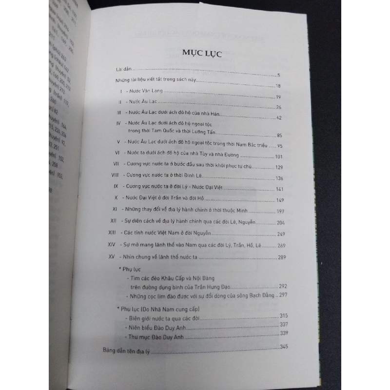 Đất Nước Việt Nam Qua Các Đời mới 90% bẩn nhẹ 2020 HCM2606 Đào Duy Anh VĂN HỌC 915891