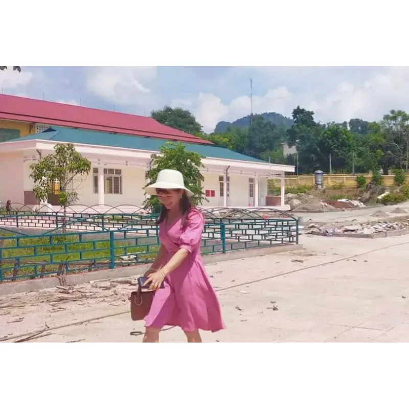 Váy hồng cổ đáp siêu xinh . Mặc 1 lần duy nhất rồi giặt cất  936519