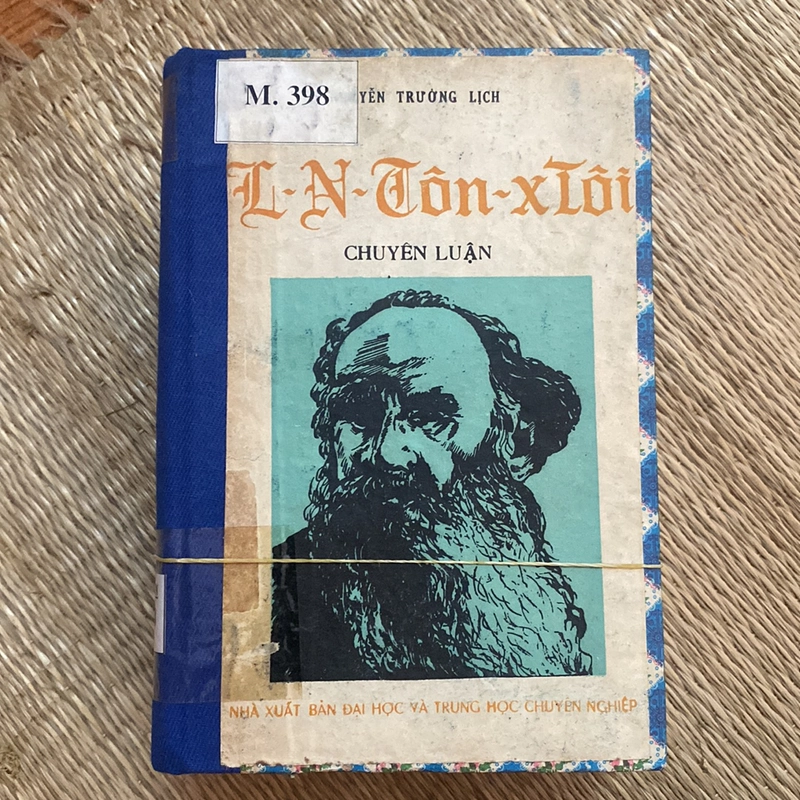 LEP TÔNXTÔI CHUYỆN LUẬN  505643