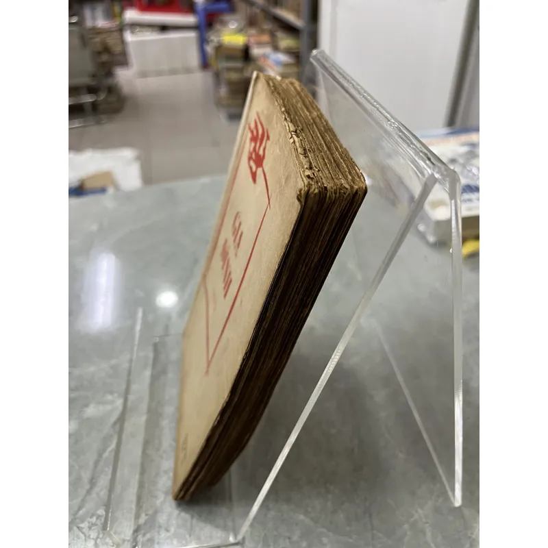 GIA ĐÌNH - KHÁI HƯNG (2 cuốn) 714515