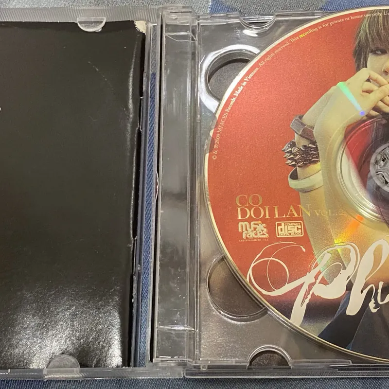 [HIẾM] Album CD+DVD Phương Vy - Có Đôi Lần (Vol.2 - Music Faces) 688338