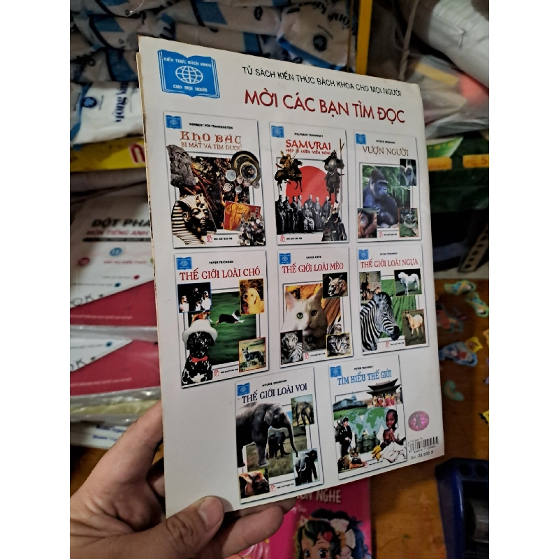 7 kỳ quan thế giới - Gans Raikhart mới 90% sách màu 2005 HCM0808 MẸ VÀ BÉ 924094