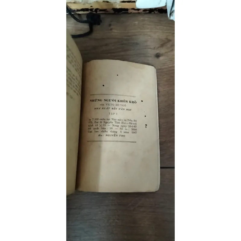 Những người khốn khổ_Victor Huygo_Văn học 1967_ tập 1 747384