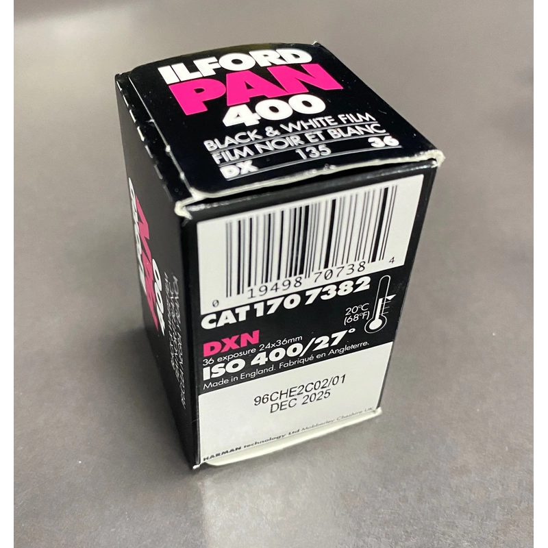 Phim máy ảnh Ilford PAN400 Black&White DX135/36 DAT12.2025 320720