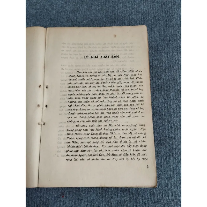 TÂM SỰ TƯỚNG LƯU VONG - HỒI KÝ HOÀNH LINH ĐỖ MẬU 701884