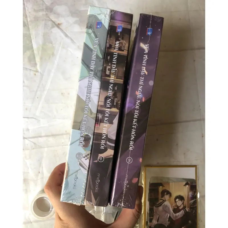 Vừa Tỉnh Dậy Thì Nghe Nói Tôi Kết Hôn Rồi - Mộc Qua Hoàng (bìa cứng, đặc biệt) 738793