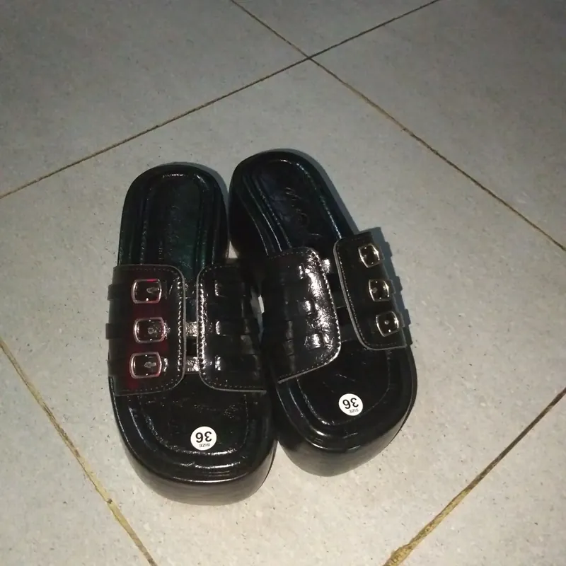 Tiếng Anh nên mình k biết đọc ghi gọn là Việt Nam  706425