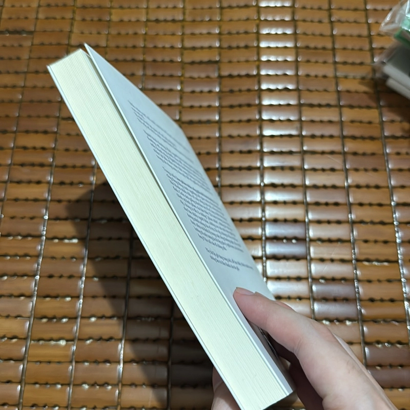 Làm phàm nhân sống giữa đời bình thường 526405