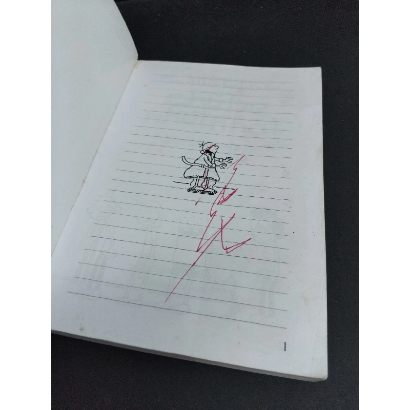 Nhật ký chú bé nhút nhát 3 Giọt nước tràn ly mới 70% bẩn bìa, ố nhẹ, tróc gáy, có vết vẽ 2014 HCM2811 Jeff Kinney VĂN HỌC 918050