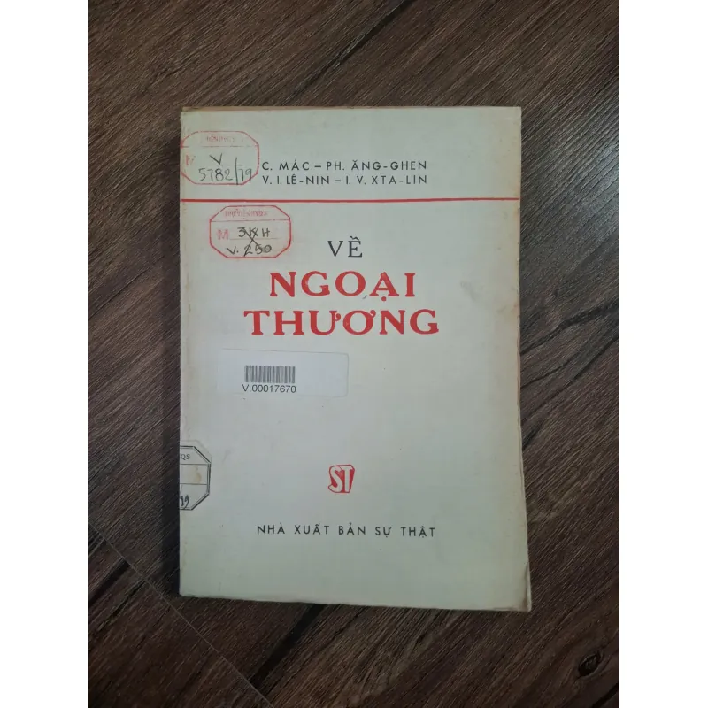 VỀ NGOẠI THƯƠNG - C. Mác - Ph. Ăng-ghen - V. I. Lê-nin - I. V. Xtalin - Chính trị/Kinh tế 727593