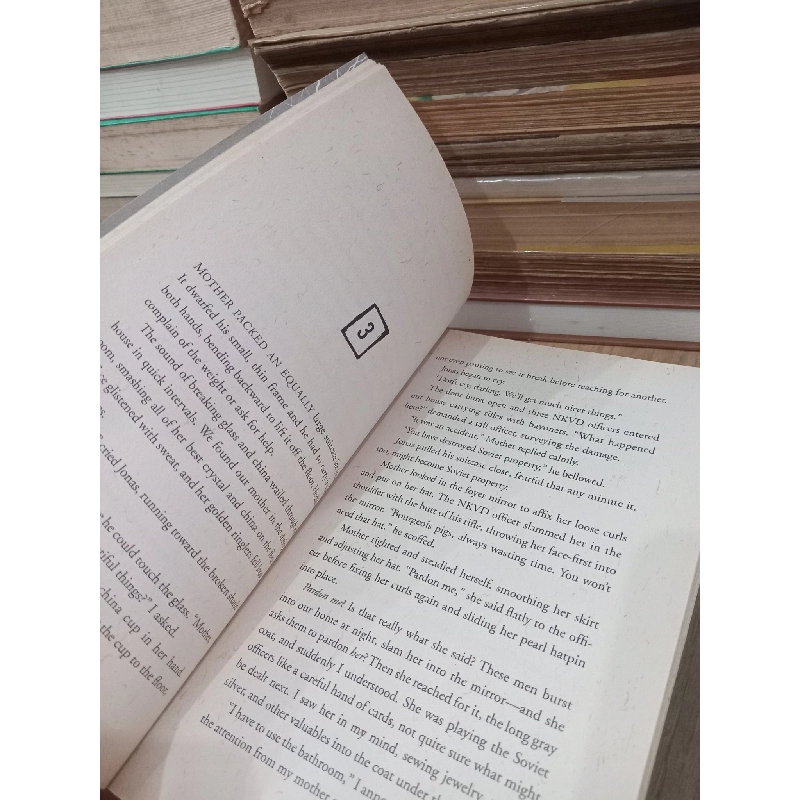 Between shades of gray - Ruta Sepetys 697344