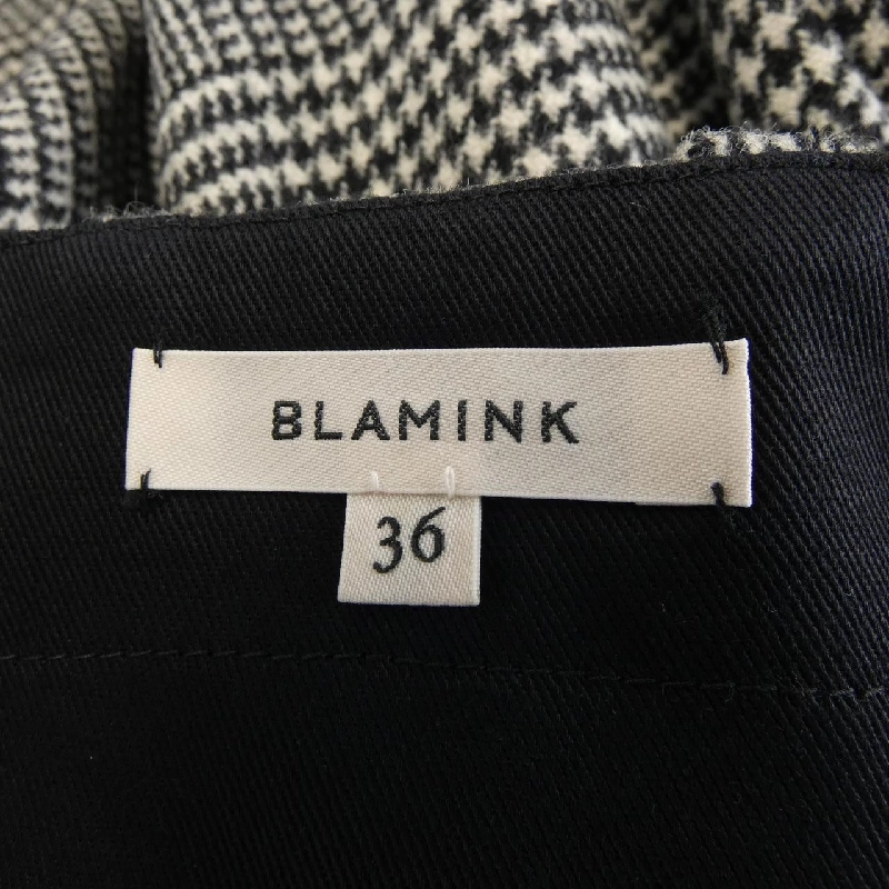 【Mã giảm giá】Chân váy BLAMINK 651040