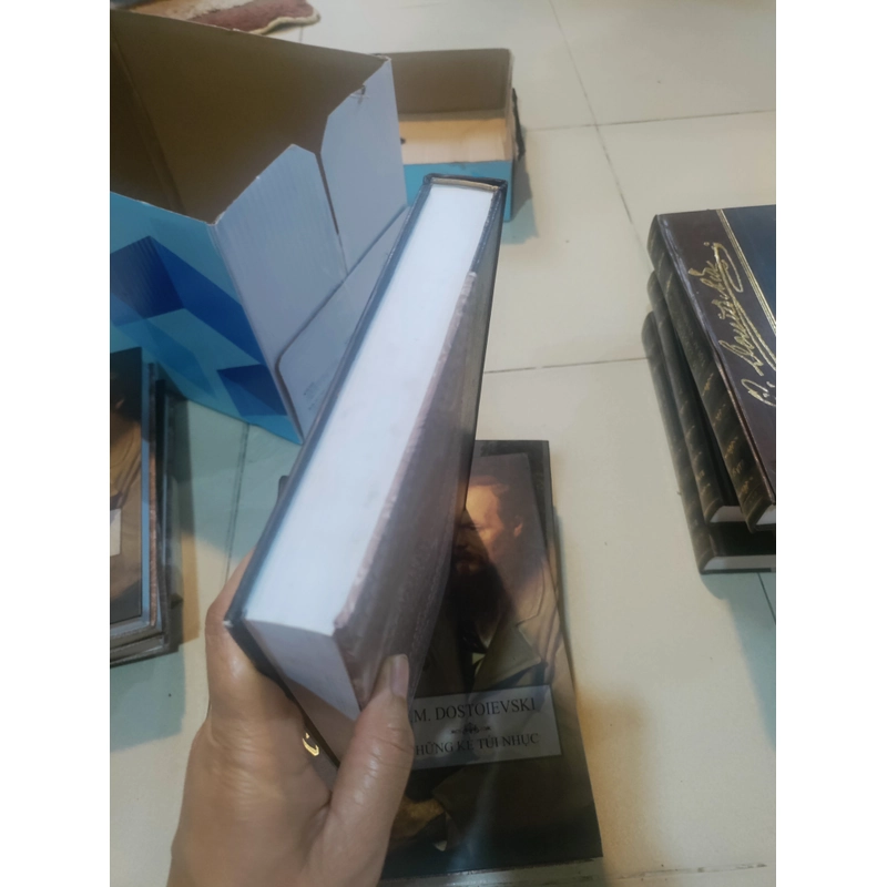 Bút kí từ nhà chết  541772