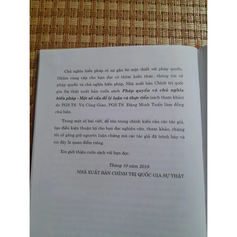 PHÁP QUYỀN VÀ CHỦ NGHĨA HIẾN PHÁP... 761527