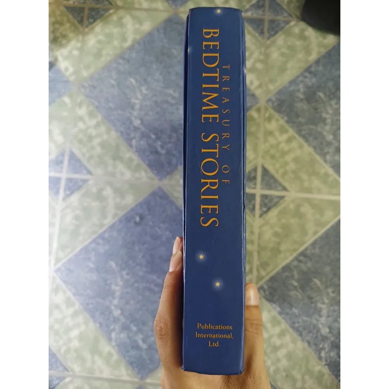 Treasury of Bedtime Stories 708938