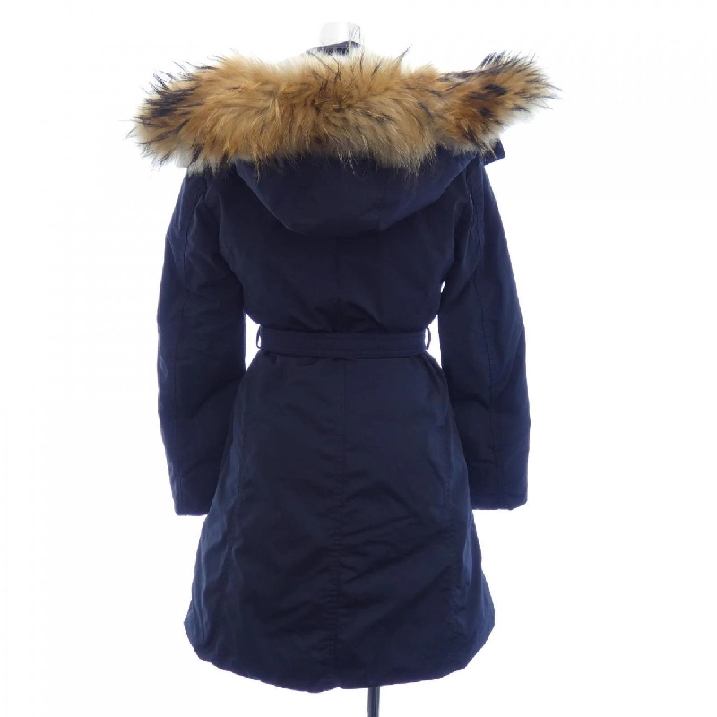 Áo khoác lông vũ MONCLER 636480