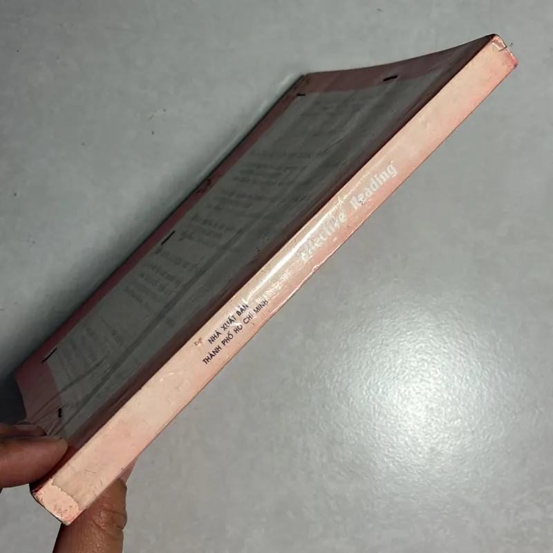 Effective Reading: Reading skills for advanced students 786246