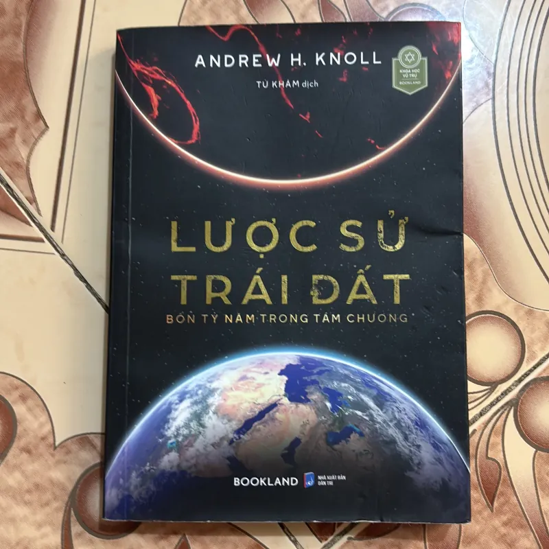 Sách Lược sử Trái Đất Bốn tỷ năm trong 8 chương  934686