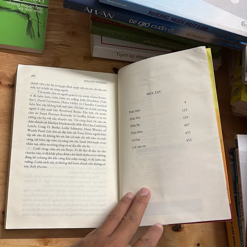 II Tiểu Thuyết Lịch Sử: Ngàn Mặt Trời Rực Rỡ - KHALED HOSSEINI - 2018 699417
