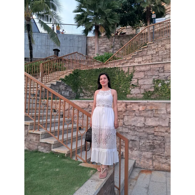 Váy maxi nữ ren màu trắng phù hợp đi biển 901580