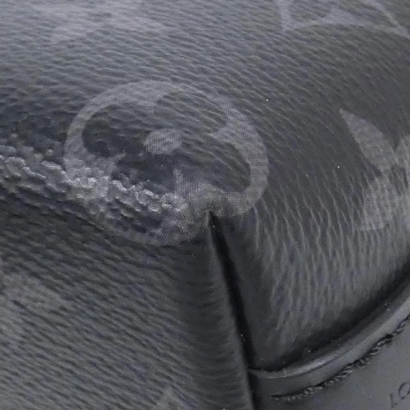 Túi đeo vai Louis Vuitton Monogram Eclipse District PM M45272 - Hàng hiệu Chính hãng 802061